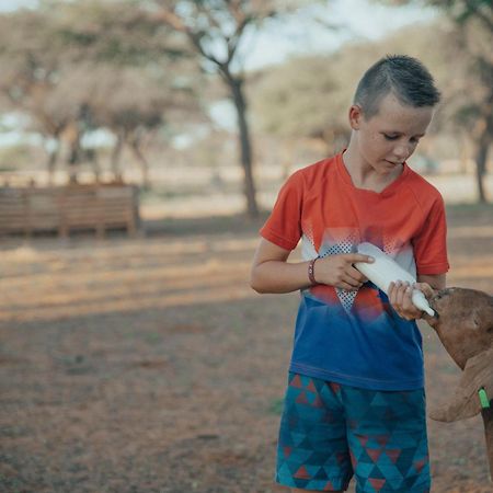 Africa Awaits Lodge & Safaris Gobabis Bagian luar foto