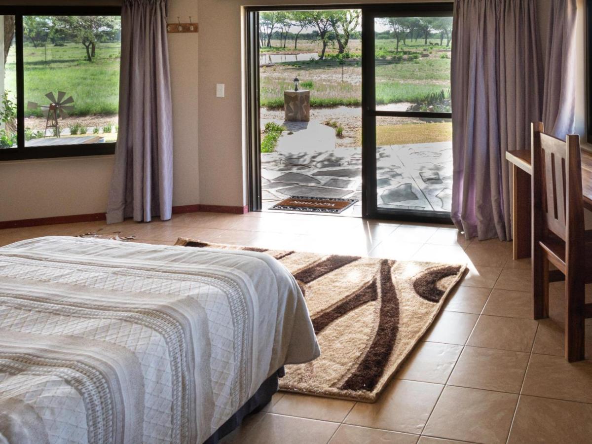 Africa Awaits Lodge & Safaris Gobabis Bagian luar foto