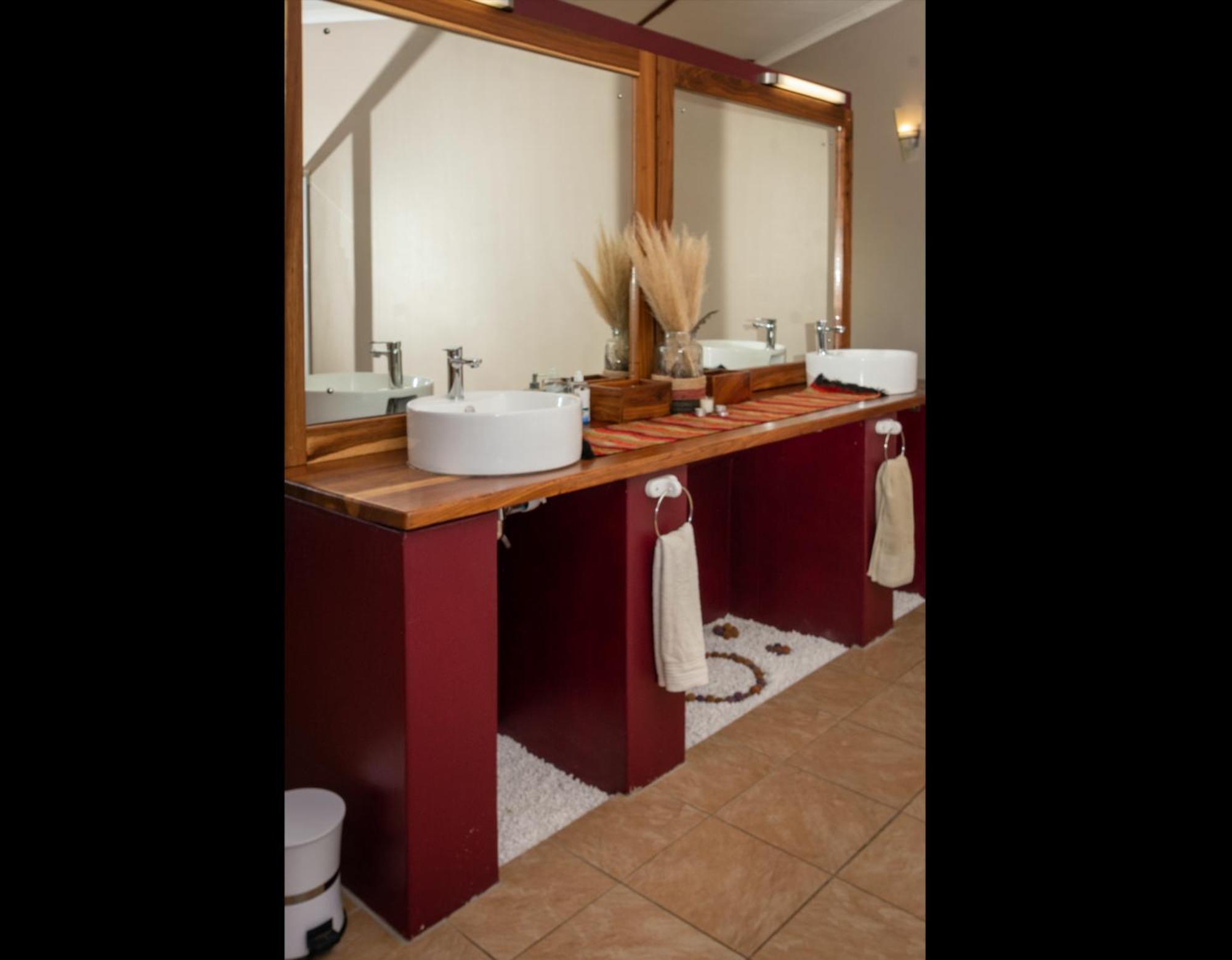 Africa Awaits Lodge & Safaris Gobabis Bagian luar foto