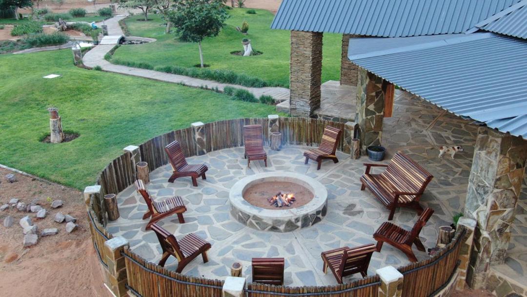 Africa Awaits Lodge & Safaris Gobabis Bagian luar foto